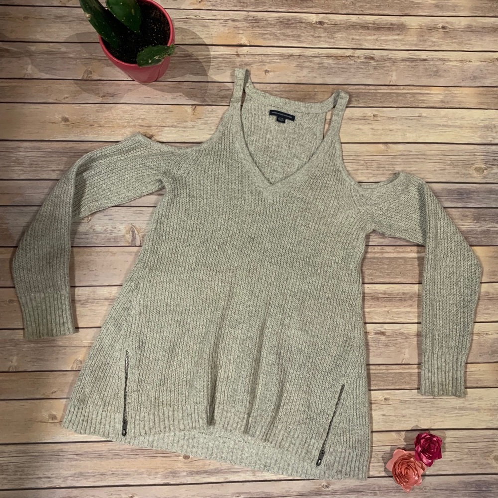 American Eagle Outfitters Cold Shoulder Sweater